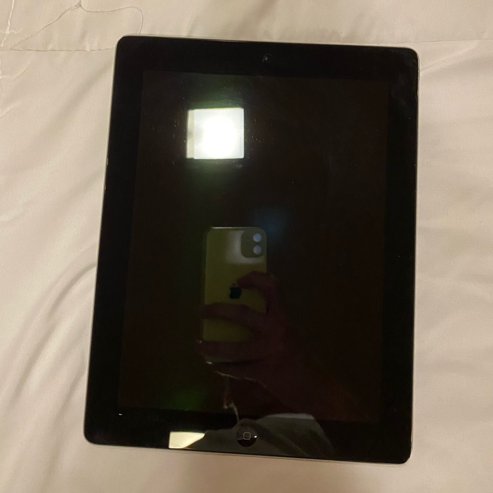 iPad 4 (2010)